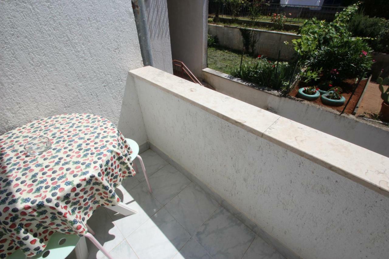 Apartment Sandi فيرسار المظهر الخارجي الصورة