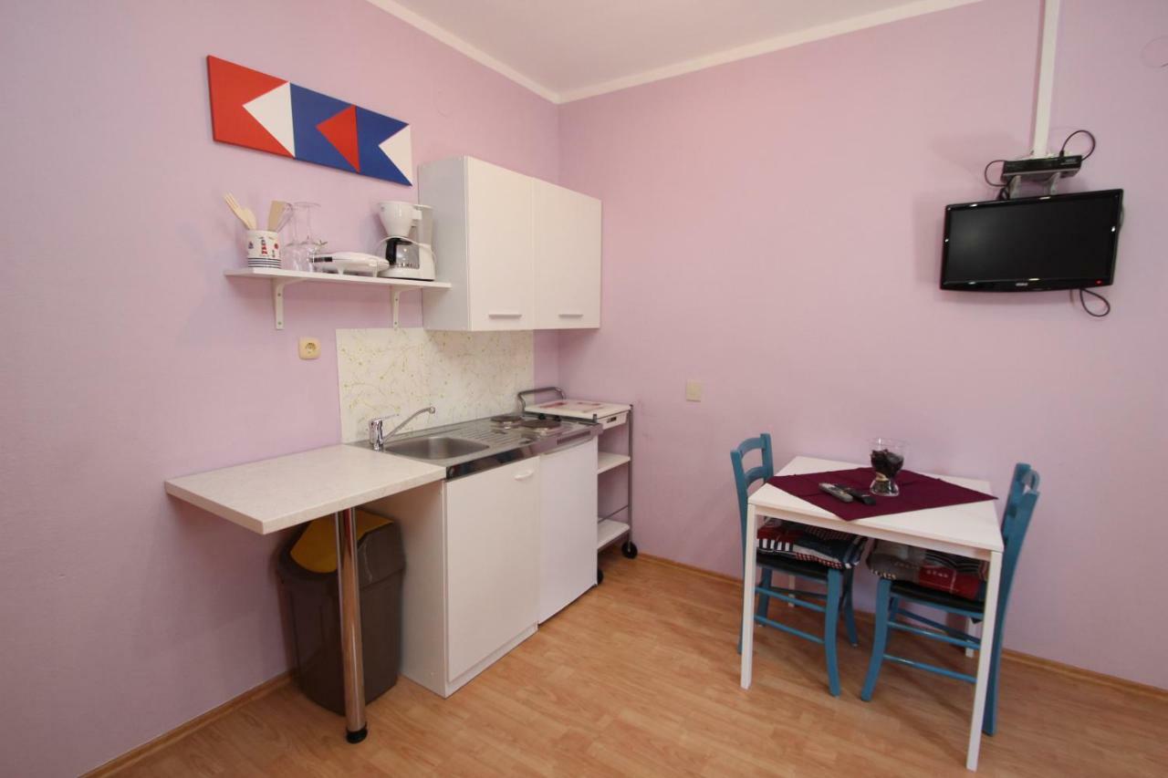 Apartment Sandi فيرسار المظهر الخارجي الصورة