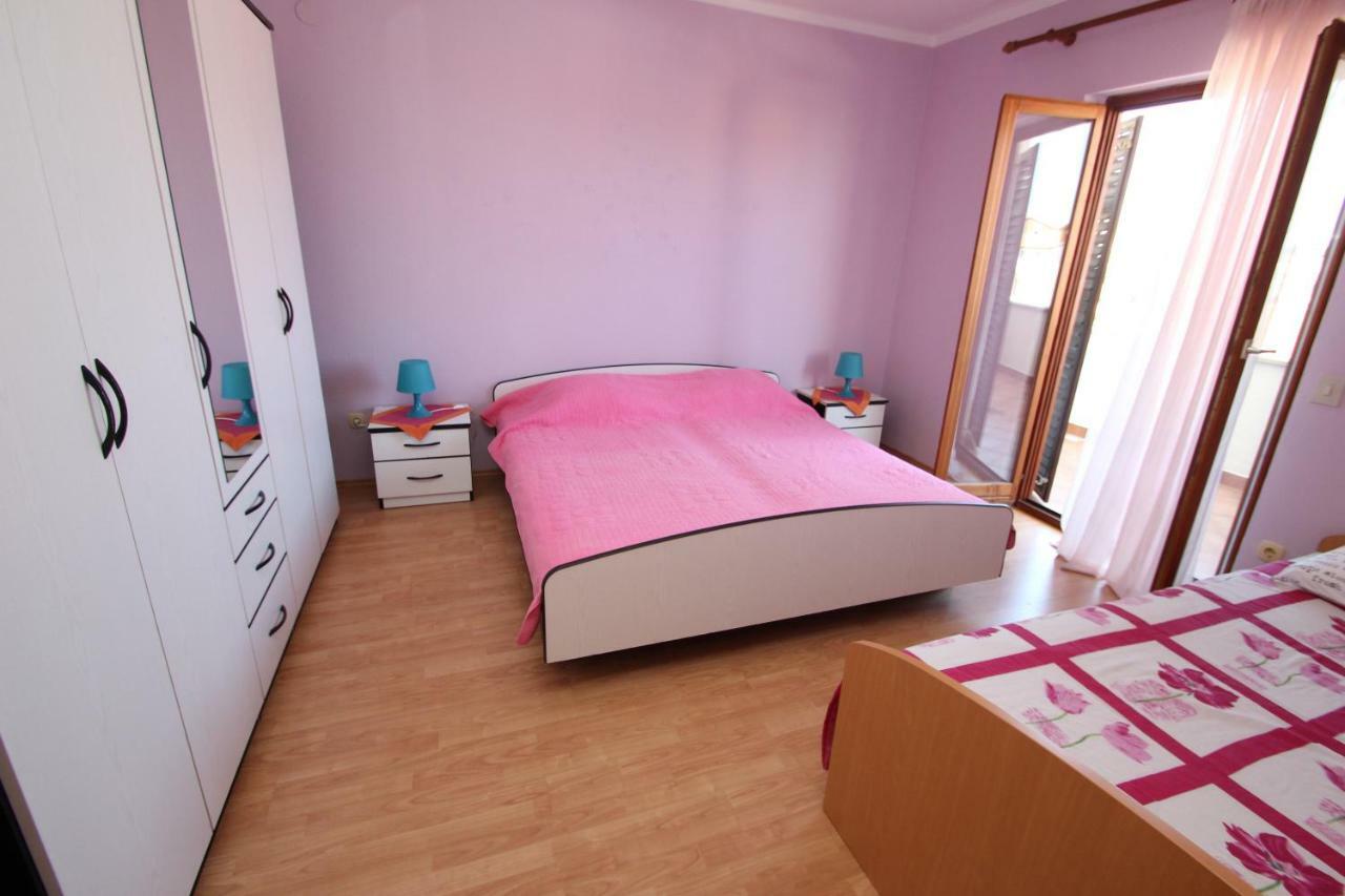 Apartment Sandi فيرسار المظهر الخارجي الصورة