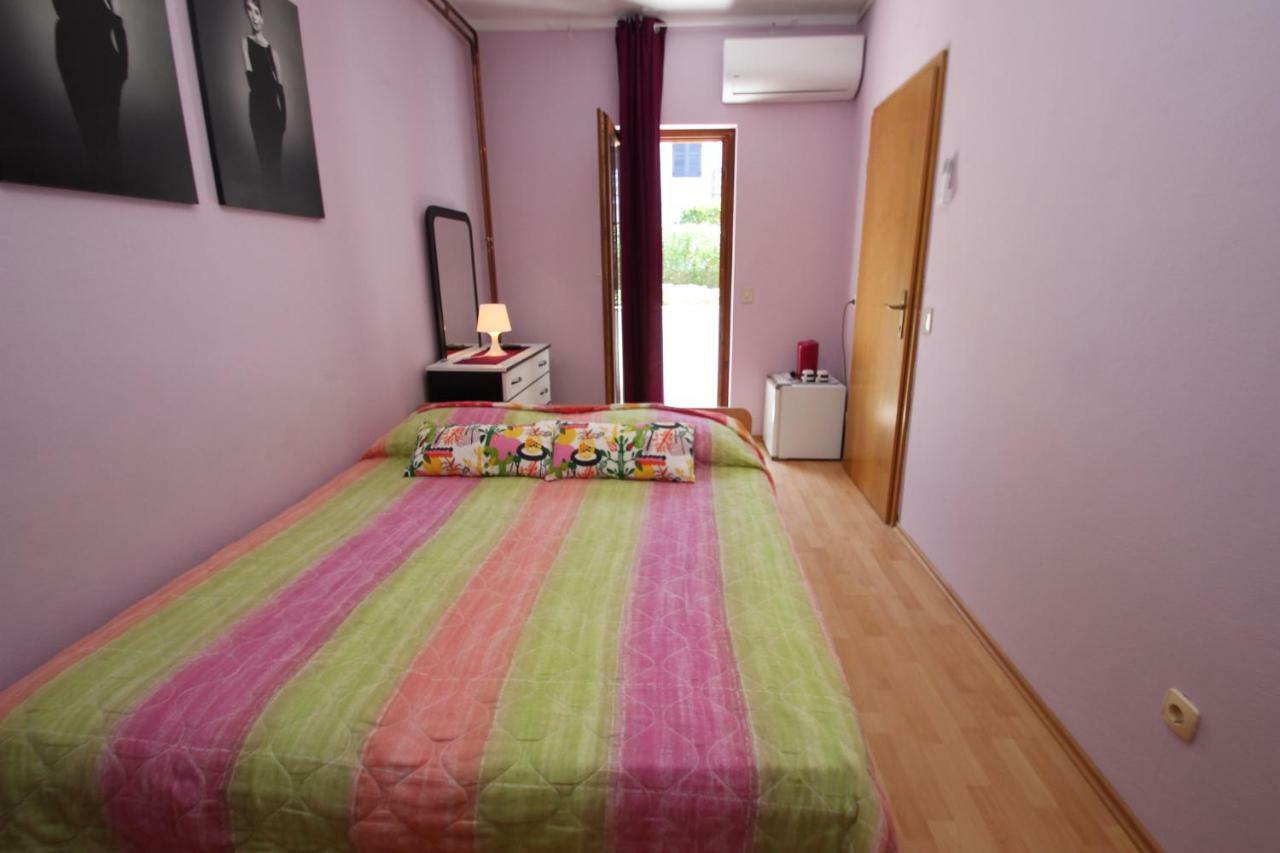 Apartment Sandi فيرسار المظهر الخارجي الصورة