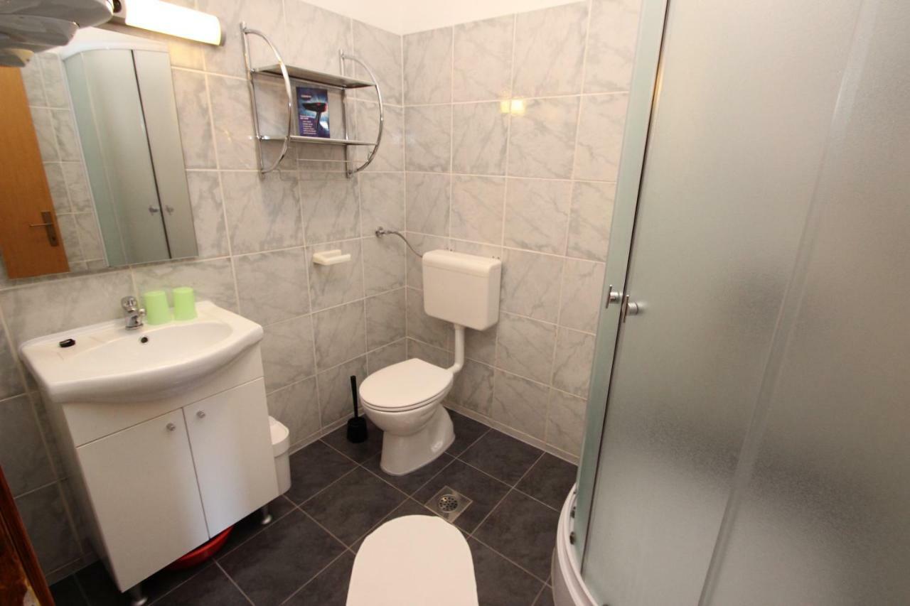 Apartment Sandi فيرسار المظهر الخارجي الصورة